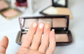 The Hourglass Ambient Lighting Palette Dim Infusion Blush And Laura Mercier Pressed Powder Inthefrow