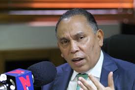 Radhamés Jiménez: el pueblo saldrá a buscar a Leonel para llevarlo a  empujones al Palacio Nacional