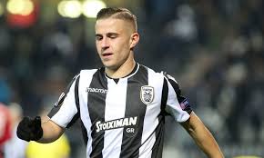 Fenerbahçe, antrenmanda omzu çıkan dimitris pelkas'ın omzunun yerine oturtulduğunu ve tedavisine başlandığını açıkladı. Pelkas Near Fenerbahce Athens 9 84