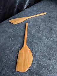 Hand Carved Olive Wood Spatula Set Gift Set Cooking Sauteing Stirring Hand Carved Wooden Utensil In 2020 Olive Wood Spatula Set Hand Carved