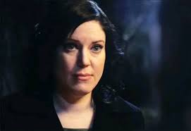 DEFINE THIS WOMAN WITH JUST ONE WORD😍