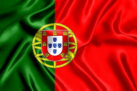 Esta bandeira foi estabelecida com a proclamação da república em 1910. Bandeira De Portugal Foto Gratis