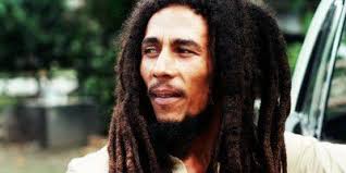 Incisa nel 1974 nell'album natty dread, è stata composta a nome di vincent ford, amico di bob e direttore di una mensa per nullatenenti a. Accordi No Woman No Cry Bob Marley 1000 Note