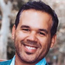 Leaving after 15+ years at EY, I had some (enthusiastic) help clearing out  my locker yesterday…