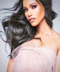 Amy Threadgill's Instagram, Twitter & Facebook