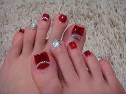 There are many many christmas designs out there for your nails but there are fewer nice christmas designs for your cute little toes. Pin By Erica Williams On Nails Unas Ideas Disenos Manos Pies Pretty Toe Nails Toenail Art Designs Toe Nail Art
