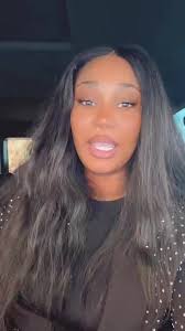 The Melometers sent me some flowers yall!!!! Ommmmmgggggg😭😭😭😭