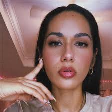 RESTOCKED!!!!!! Candied grapes are $12 each or buy 3 for $30!!! Gushers $12  #SOLDOUT ONLY 5 dubai bars ** This is a trial run so no, they are not  perfect! Marked at a discounted price***￼