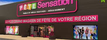 Propriétaire avec son mari d'un magasin de vêtements indépendant dans le neuvième arrondissement de paris «depuis des décennies», elle se dit quelle que soit la technique utilisée par les magasins pour valoriser tant bien que mal leurs invendus, les pertes financières seront considérables. Grand Magasin De Fete Paris Herblay Articles De Fete Deguisement Table