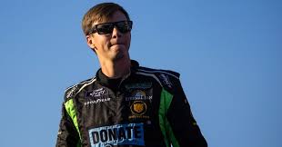 NASCAR's Joey Gase visits Iowa Children's Hospital ahead of Xfinity race at  Iowa Speedway