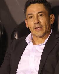 DeportesDCA I El exseleccionado nacional, Rigoberto Gómez, dejó de laborar  para la Federación Nacional de Futbol, tanto como director técnico de la  Selección Sub-17, como asistente de Luis Fernando Tena en el