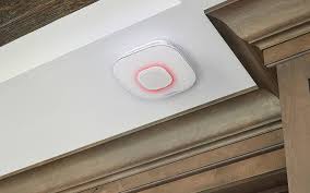 In this article, we are going to talk about these different voices that occur and what does each sound a smoke detector is a great device that helping you and your family as well as your house from the dangers of fire. Onelink Safe And Sound Full Review And Benchmarks Tom S Guide