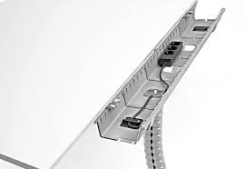 Arbeiten sie viel mit dem telefon, schreiben sie am computer texte oder benötigen sie eine große tischfläche, weil die utensilien auf demtisch verteilt sind? Buromobel Kabelmanagement Gitterkabelkanal Cpu Halter Kabelwanne