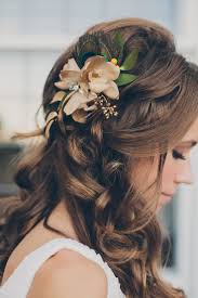 You can experiment endlessly and try out new looks by cutting or coloring your short hair slightly differently! Editor S Pick 21 Seriously Gorgeous Wedding Hairstyles You Are Looking For