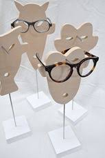 Createur De Presentoirs A Lunettes Presentoir Lunettes Support De Lunette Decoration Vitrine