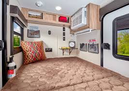 Check out our list of the 10 best travel trailer with king beds includes floor plans, descriptions, and more. Tiny Trailer Jayco Hummingbird 10rk