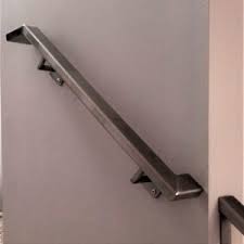 Creates a pivot table transition joint. Stainless Steel Handrail Stair Railing Great Lakes Metal Fabrication