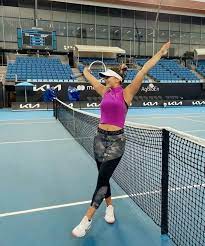 Born june 16, 2000) is a canadian professional tennis player. Bianca Andreescu In Semifinale La Melbourne Dupa Ce A Batut O Pe Irina Begu Mobile
