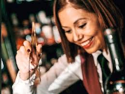 Lynnette Marrero: “Quería crear un concurso de cócteles que destacara y  promocionara a las mujeres”