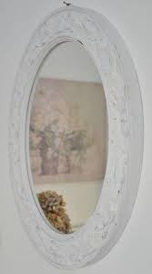 La cornice dello specchio è finita! 7 Idee Creative Per Uno Specchio In Stile Shabby Chic Provenzale O Country Arredamento Provenzale