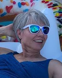 Renee Drexler's Instagram, Twitter & Facebook