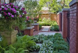 Van Zelst Photo Gallery Be Inspired By The North Shore S Finest Traditional Landscape Landscape Design Chicago Landscape