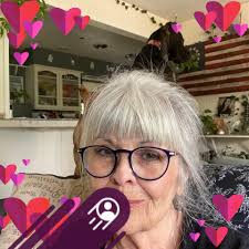 Does a wooden spoon prevent water from boiling?