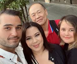 MKR contestants Emily and Nathan share a secret cancer battle