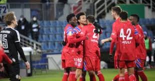 أعلن نادي بايرن ميونخ الألماني رسميا إتمام إجراءات التعاقد مع المدافع الفرنسي دايوت أوباميكانو، لينضم لصفوف البافاري الصيف المقبل، قادما من لايبزيغ. Ø¨Ø§ÙŠØ±Ù† Ù…ÙŠÙˆÙ†Ø® ÙŠÙ†ØªØ¸Ø± Ø§Ù„ÙØ§Ø¦Ø² Ù…Ù† Ø§Ù„Ø£Ù‡Ù„Ù‰ ÙˆØ§Ù„Ø¯Ø­ÙŠÙ„ Ø¨Ù†ØµÙ Ù†Ù‡Ø§Ø¦ÙŠ ÙƒØ£Ø³ Ø§Ù„Ø¹Ø§Ù„Ù… Ù„Ù„Ø£Ù†Ø¯ÙŠØ© Ø§Ù„ÙŠÙˆÙ… Ø§Ù„Ø³Ø§Ø¨Ø¹