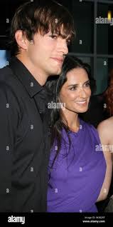 Demi moore and ashton kutcher hi-res stock photography and images
