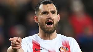 Bailey Wright: Sunderland defender agrees new two-year contract