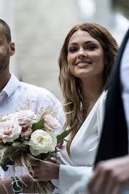 Browse 757 caroline receveur stock photos and images available, or start a new search to explore. Caroline Receveur Et Hugo Philip Maries Les Photos De Leur Arrivee A La Mairie