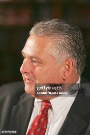 Lora Banks's Instagram, Twitter & Facebook