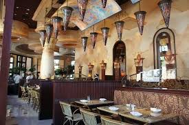 Customers come back to the cheesecake factory because of their generous food portions at moderate prices, their Cheesecake Factory Interior Design Ambience Vibe Luxurious Warm Factory Interior Cheesecake Factory Interior