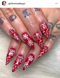 28 Most Beautiful And Elegant Christmas Stiletto Nail Designs Stiletto Nail Red Christmas Nails Snowflake Stiletto Nails Designs Nail Designs Stiletto Nails