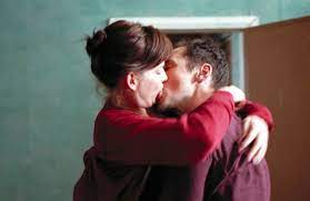 Mark rylance, kerry fox, susannah harker, alastair galbraith, philippe calvario download intimacy (2001) full movie online. Intimacy Intimite Film European Film Awards