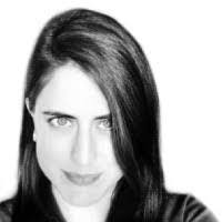 Elia Navarro's Instagram, Twitter & Facebook