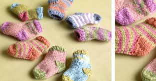 They are designed to be stretchy and very comfortable. Brightly Knitted Baby Sock Booties Free Knitting Pattern
