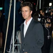 Edward norton kingdom of heaven. Edward Norton Didn T Want Credit For Kingdom Of Heaven Character Contactmusic Com