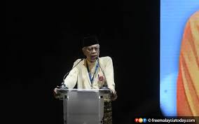 Ketua eksekutif sekreteriat kongres maruah melayu, profesor emeritus datuk dr. Kongres Maruah Melayu Beri Amaran Jangan Langgar Kontrak Sosial Free Malaysia Today Fmt