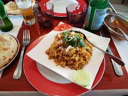 Jardin Du Kashmir Montfort L Amaury 3 Place De La Liberation Menu Prix Restaurant Avis Tripadvisor