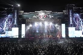 Konsep festival yang unik, serta animo kaum milenial untuk datang ke festival musik, membuat artis papan atas dunia tertarik untuk manggung di indonesia. Ragam Festival Musik Indonesia