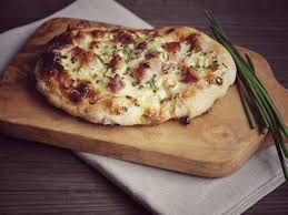 Rustikale Rahmfladen Aus Suddeutschland Schwabische Datscher Rezepte Kochen Und Backen Rezepte Abendessen