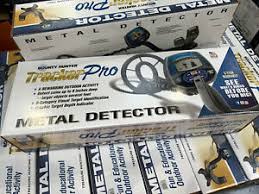 This metal detector is certainly quite easy to use and is able to maintain it's level of sensitivity settings no matter the various setup you decide to use. Bounty Hunter Metal Detectors For Sale Ebay