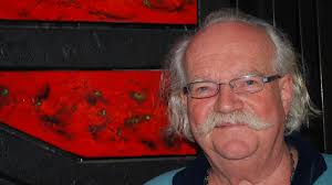 Hoogovensman en -verzamelaar Rob Meijer is plotseling overleden. 'Hij kende  iedere steensoort'