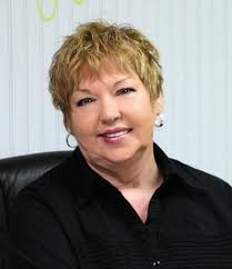 Riverhill Living by Fox Press