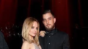 Mena suvari is one of the sexiest actresses to appear in hollywood over the last decade. American Pie Star Mena Suvari Ist Erstmals Mama Geworden Promiflash De