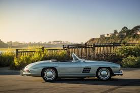 This Timeless 1960 Mercedes Benz 300 Sl Roadster Is Looking For A New Home Mercedes Benz 300 Mercedes Mercedes Benz