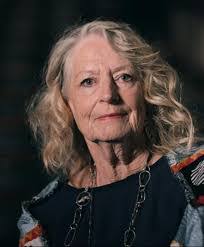 Claire Wilkinson's Instagram, Twitter & Facebook