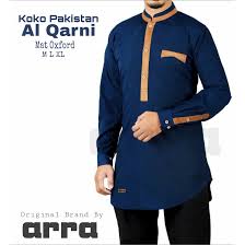 Desain baju koko untuk pria sendiri ada yang lengan pendek misalnya baju koko lengan pendek abu abu kombinasi batik dan ada juga lengan panjang, adapun desain yang paling umum dibuat adalah baju koko melayu. Paling Keren 17 Gambar Desain Baju Muslim Pria